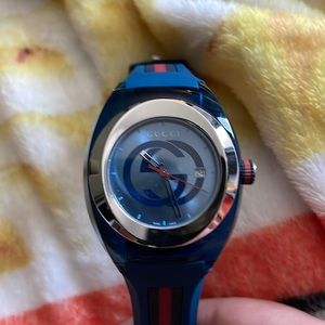 Gucci 137.1 watch